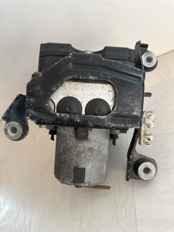 photo_2024-03-08_13-30-39 ABS Hydraulikblock Steuergerät vorne Nr2/6 8D0614111 0265214002 AUDI A4 (8D2, B5) 1.8 Bremsaggregat ABS AUDI A4 B5 (8D2) 2.6 ist ein einzigartiges, gebrauchtes Originalteil mit der Teilenummer 8D0614111 0265214002