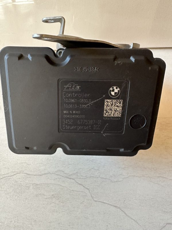 photo_2024-03-08_13-55-03 BMW 325i ABS Antilock Brake Pump Control 3451677538601 Module 6775386