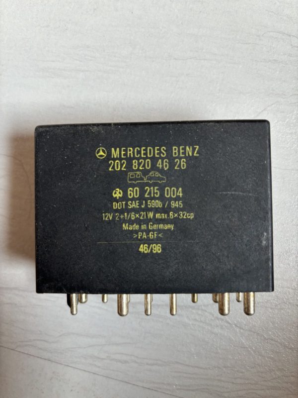 photo_2024-03-10_19-08-37 Orig Mercedes Relais Steruergerät 2028204626 Blinkgeber AHK W202 C A2028204626