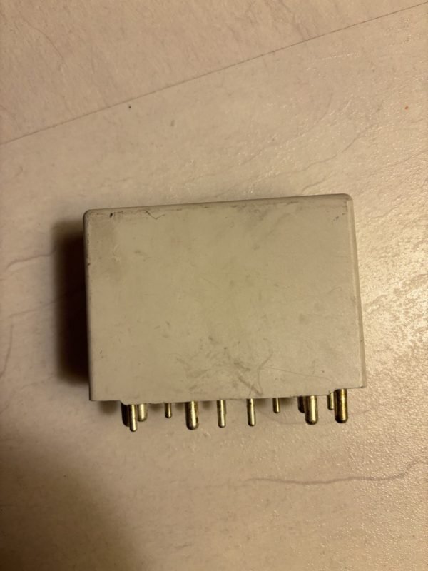 Mecedes Benz E W124 1991 Flasher Relay Hella 5DK005427 00 2018210247 5DK00542700