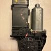 VW GOLF IV (1J1) 1.4 16V Motor Fensterheber links vorne 0130821765 BOSCH