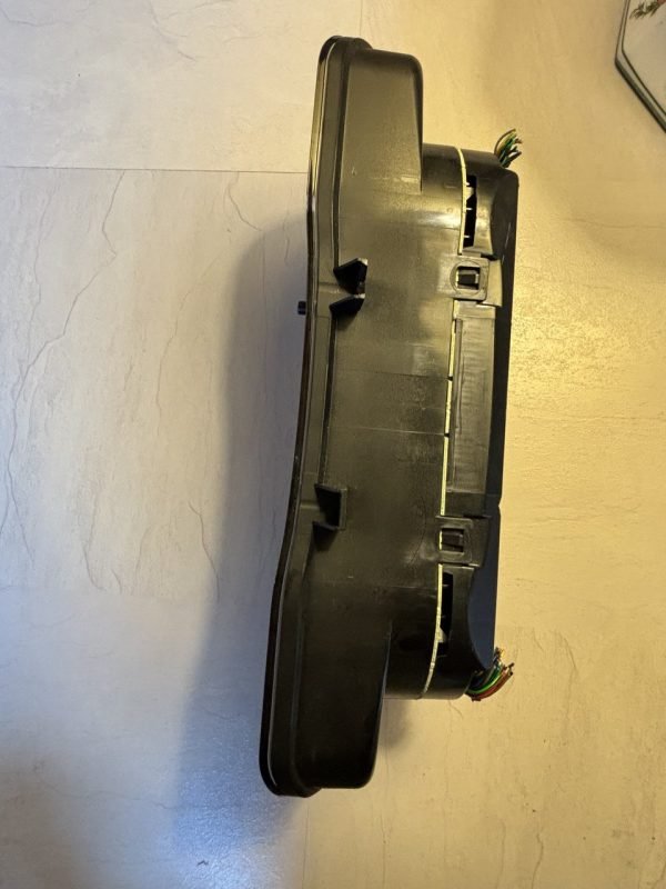 photo_2024-03-20_22-47-22 VW Tacho Passat 3B 3B1919880B Cluster