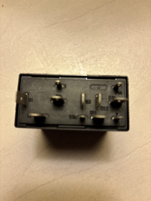 Für VW Volkswagen Relais 4B0955531A 12V 10P