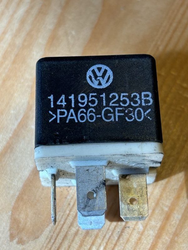 photo_2024-03-30_01-45-26 Neu Arbeitsstromrelais 12 V 40 A Schliesser Relais #53 For VW Audi 141951253B