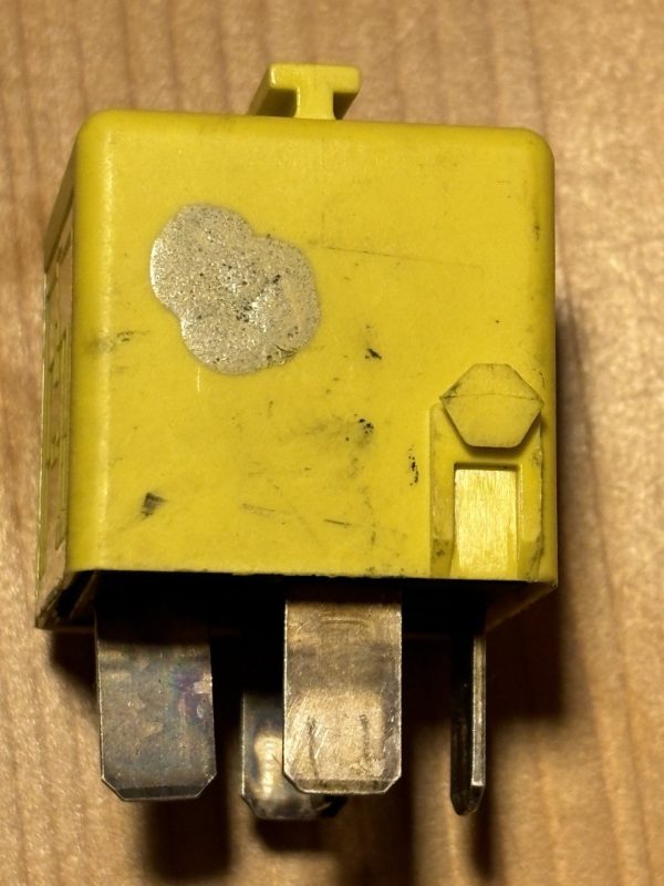 photo_2024-03-30_12-48-59 GENUINE BMW Multi Purpose Relay 61361389105 / 61361389105
