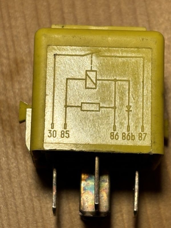 photo_2024-03-30_12-49-03 GENUINE BMW Multi Purpose Relay 61361389105 / 61361389105