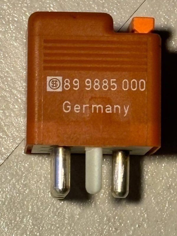 photo_2024-03-31_03-22-33 Mercedes W124 R129 W201 W202 - Relais 40A / 0015429719