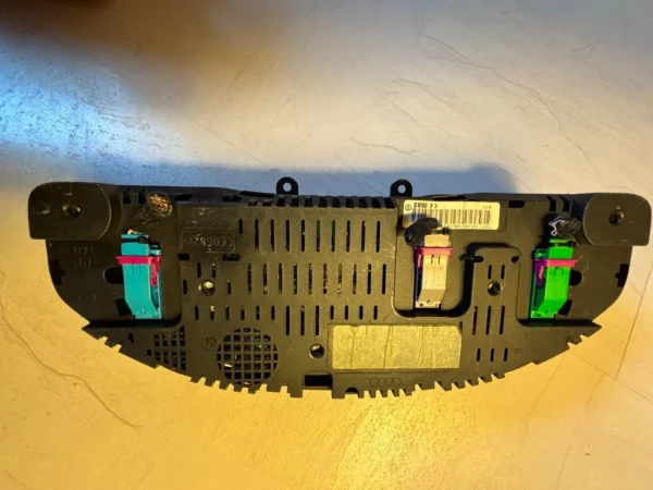 Tacho - Kombiinstrument KM mit OE-Nummer 110080128002