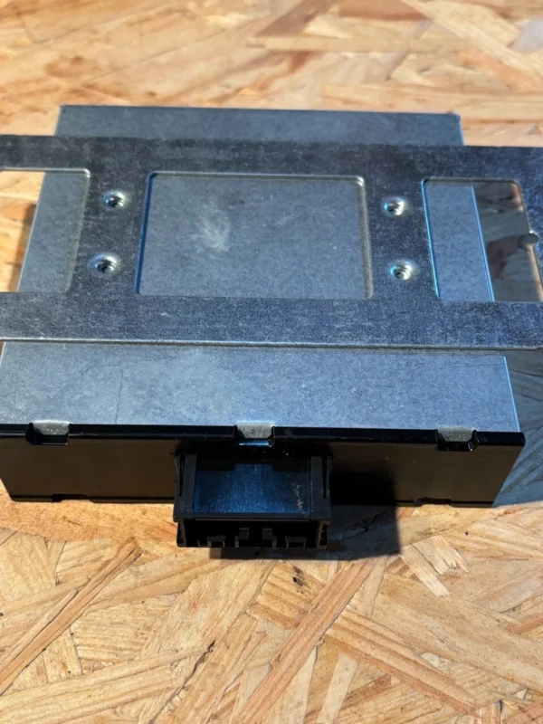 s-l1600 (22) BMW E90 Steuergerät DCDC Wandler Modul Einheit 6142911334801 8ES00947900