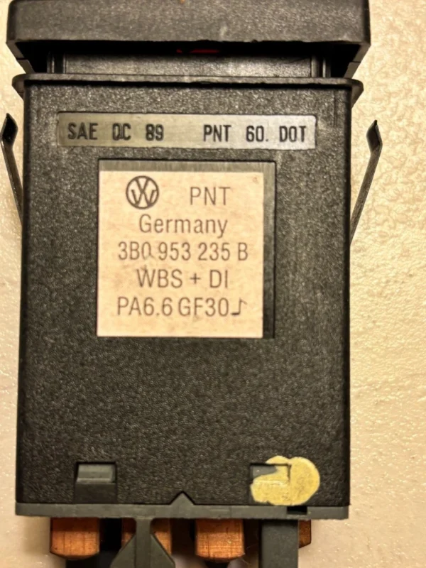 s-l1600 - 2025-10-02T220623.969 FEBI BILSTEIN Warnblinkschalter für VW 3B0953235B