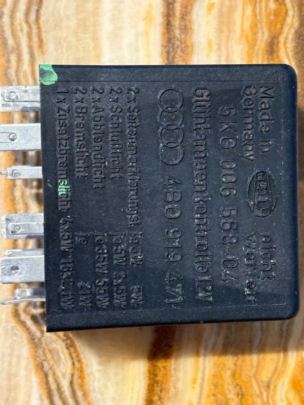 Relais 387 Glühlampenkontrolle Audi A3 A4 A6 VW Passat 3B 3BG 4B0919471