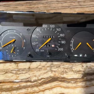 Saab900 Dach Speedümeter Instrument GLUSTER GAUGES TACH NON TURBO 340.213.009