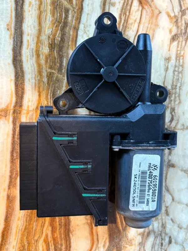 Window Regulator Motor Front Right Skoda Fabia 1 1999 601959801A ArvinMeritor