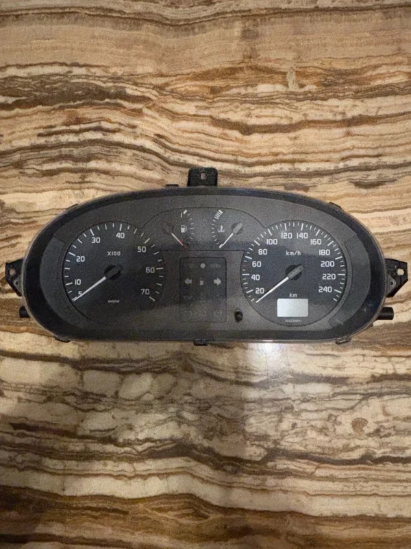s-l1600 - 2025-10-05T192759.126 p8200071820 Tacho Tachometer Kombiinstrument 216588869 216501761 DE726827-92