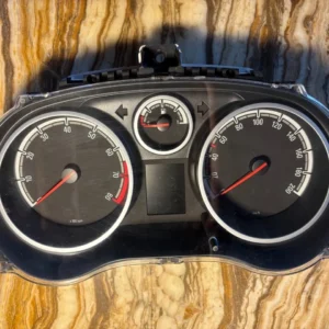 VAUXHALL / Opel Tacho Speedometer Compteur P0013285377