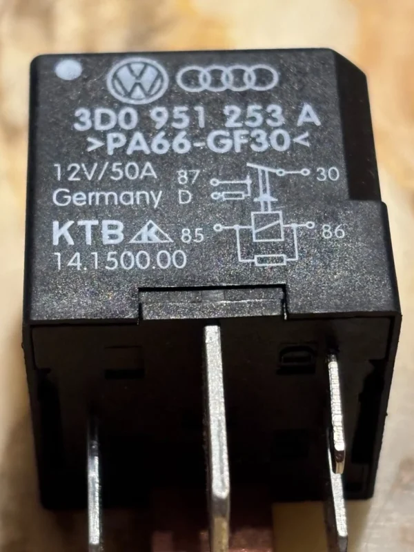 3D0951253A original Audi A4 A6 VW Relay Nr.433 Arbeitskontaktrelais Modul Relais