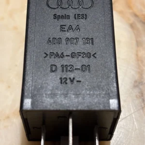 Relais "382" Steuerrelais Steuermodul Modul Audi Seat Skoda VW 4D0907131