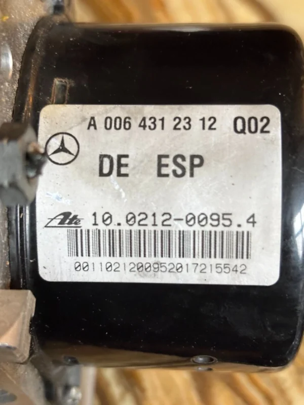 L90-15 * Mercedes W204 C-Klasse ABS ESP Hydraulikblock A2045454432 - A0064312312