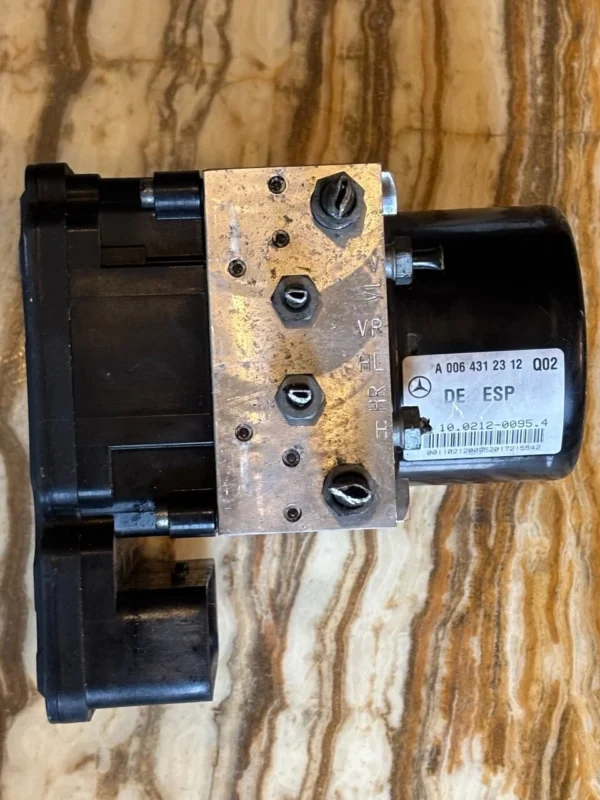 L90-15 * Mercedes W204 C-Klasse ABS ESP Hydraulikblock A2045454432 - A0064312312