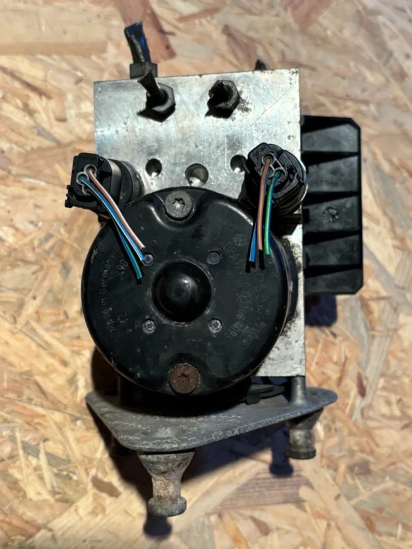 s-l1600 (41) Abs-Pumpe ESP Mercedes W168 A0044310912 0265202461 Bosch 67544
