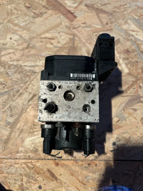 s-l1600 (43) Abs-Pumpe ESP Mercedes W168 A0044310912 0265202461 Bosch 67544