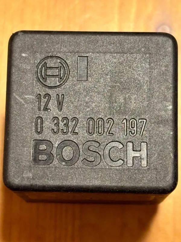 Relais Steuerrelais BOSCH 0332002197 Mercedes Benz 0015426519