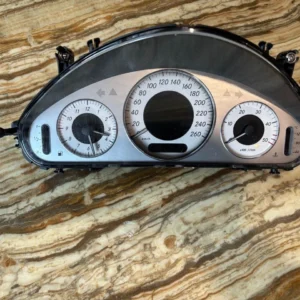 Mercedes Benz W211 E-Klasse Tacho Kombiinstrument Tachometer A2115405747