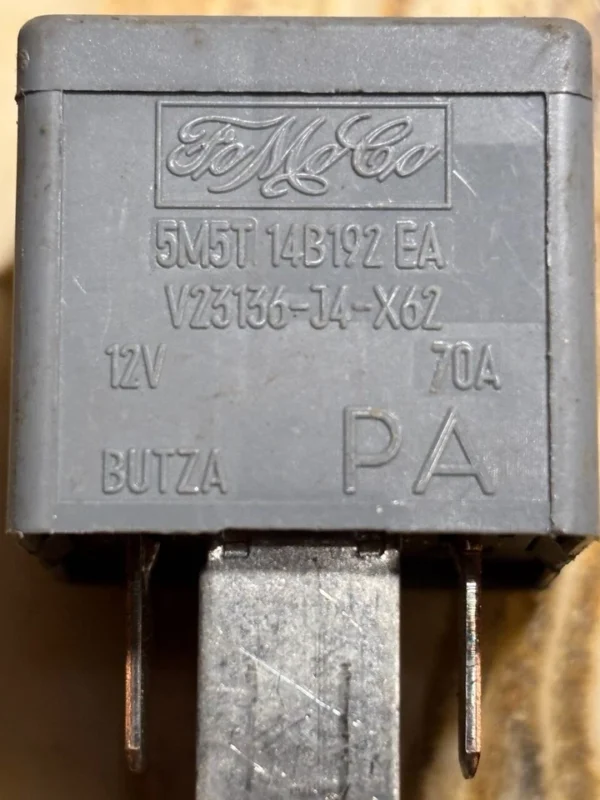 s-l960 - 2025-10-07T181609.675 Relais Ford FoMoCo 5M5T-14B192-EA / V23136-J4-X62