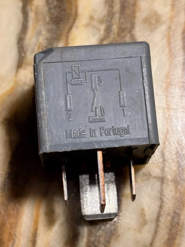 s-l960 - 2025-10-07T181630.476 Relais Ford FoMoCo 5M5T-14B192-EA / V23136-J4-X62