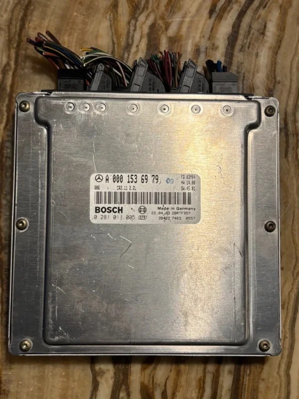 s-l960 - 2025-10-07T210005.583 MERCEDES BENZ C-KLASSE KOMBI W203 C220 CDI Motorsteuergerät A0001536979 BOSCH