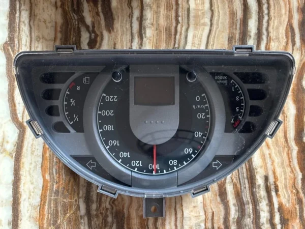 Speedometer 5Z0920820P VW instrument cluster VW Fox hatchback 52