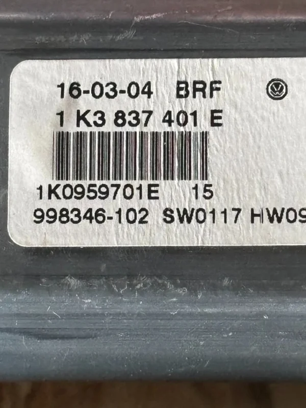 1K3837401E fernsterhebermotor vorne links für VOLKSWAGEN GOLF V BERLINA (1K1)