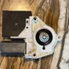 1K3837401E fernsterhebermotor vorne links für VOLKSWAGEN GOLF V BERLINA (1K1)