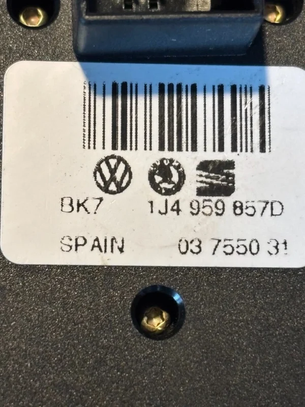 s-l960 - 2025-10-08T224315.027 Fensterheberschalter 1J4959857D passend für VW Golf Bora Passat SEAT Toledo Leon