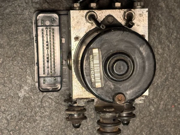 s-l960 (66) ABS Steuergerät VW Golf 5 Bj. 2003-2008 1K0907379K