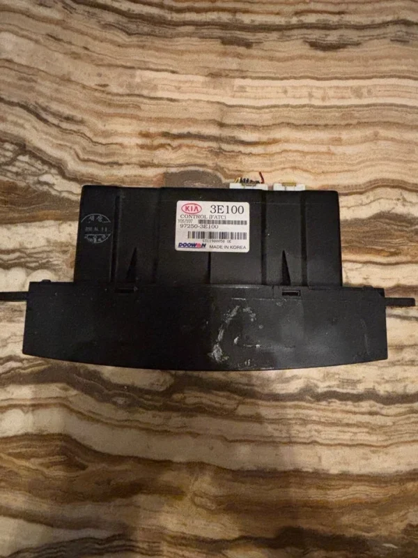 s-l960 (93) KIA SORENTO I (JC) 2.5 CRDI 97250-3E100 Klimabedienteil Bedienelement,