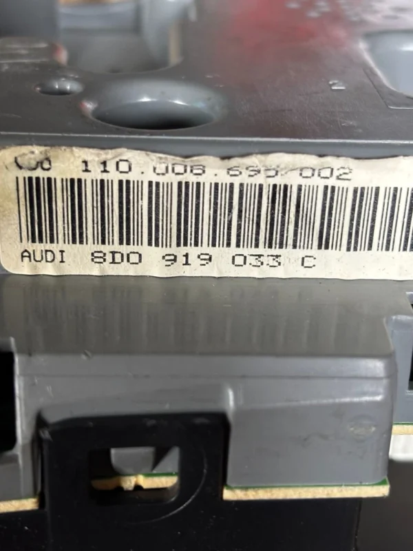 s-l1600 - 2025-11-01T150221.014 Tacho Audi A4 8D2 B5 8D0919033C VDO 110008695002 Laufleistung
