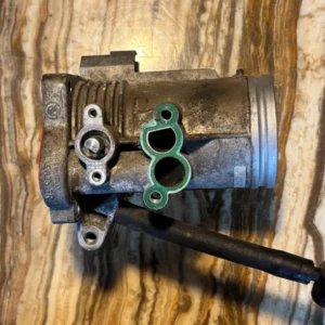 BMW Bosch 1247594 0280140575 Drosselklappe Leerlaufregler Regelventil 3er E36