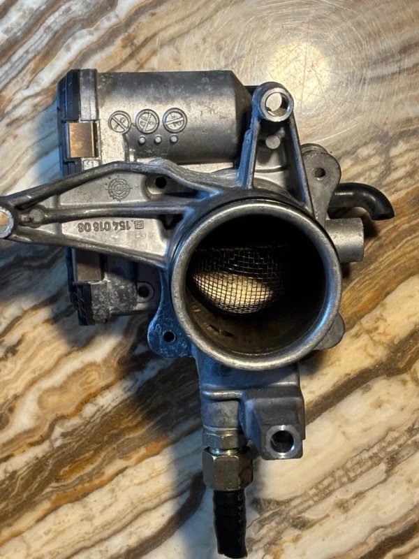 Mercedes Benz R170 W202 W208 Drossel Klappe Drosselklappe 1111410325 Kompressor