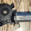 s-l1600 - 2025-11-02T180423.569 Mercedes W208 CLK 320 Fensterhebermotor Bosch 0130821722 12V vorne links
