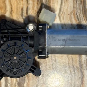 s-l1600 - 2025-11-02T180631.387 Mercedes W208 CLK 320 Fensterhebermotor Bosch 0130821722 12V vorne links