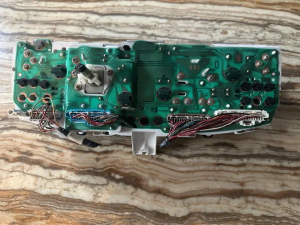 Toyota Speedometer Instrument Cluster 83800-1A850 157390-2090